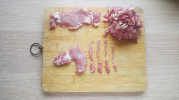 Karkowka-z-marchwia-stri-fry-w-karmelowym-sosie-ciecie-miesa Karkówka z marchwią stri-fry w karmelowym sosie cięcie mięsa